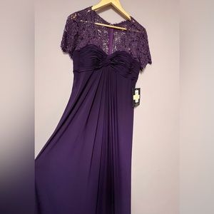 NwT JS Boutique LACE Beads PURPLE Gown LONG Dress WOMEN 10